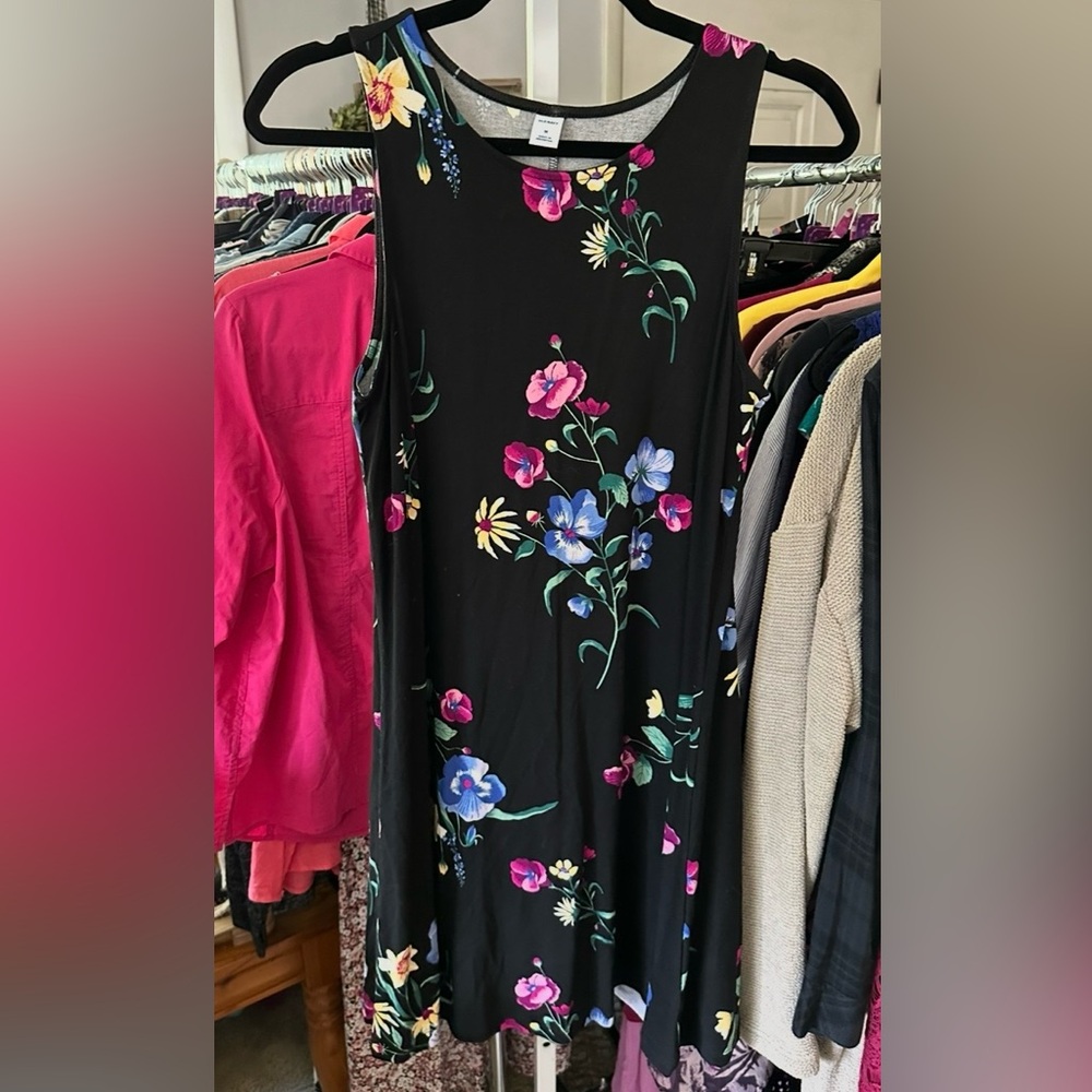 Old Navy black floral sleeveless dress sz M